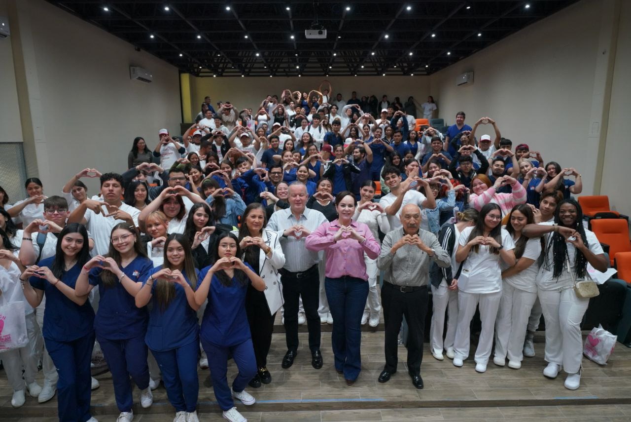 Studenci medycyny wspierają projekt Carmen Lilia Cantorosas
