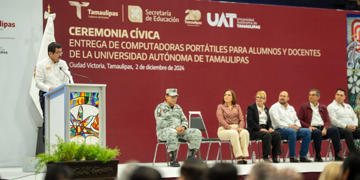 Gobernador y rector hacen entrega histórica de equipos de cómputo a estudiantes y docentes de la UAT