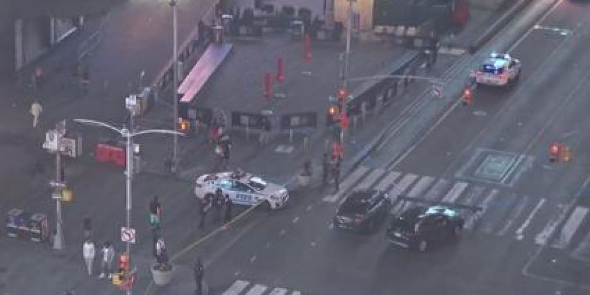 Tiroteo en Times Square deja tres heridos; un adolescente detenido