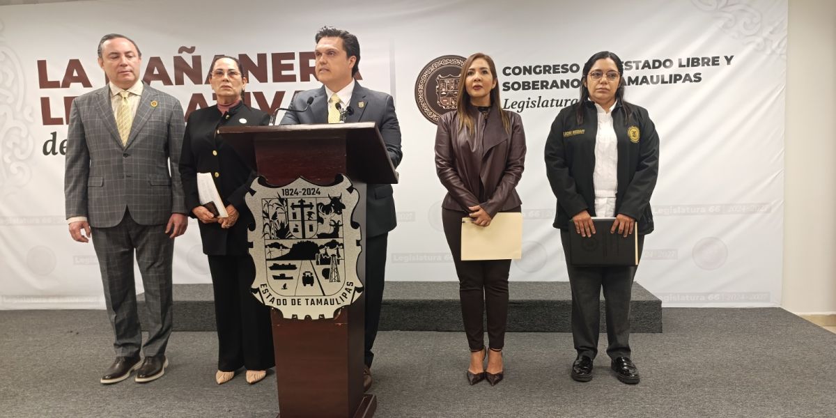 Define Congreso calendario de comparecencias por Cuarto Informe