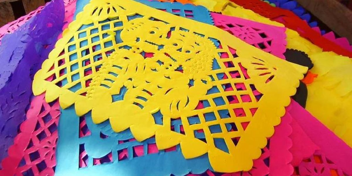 Así se crea el papel picado artesanal