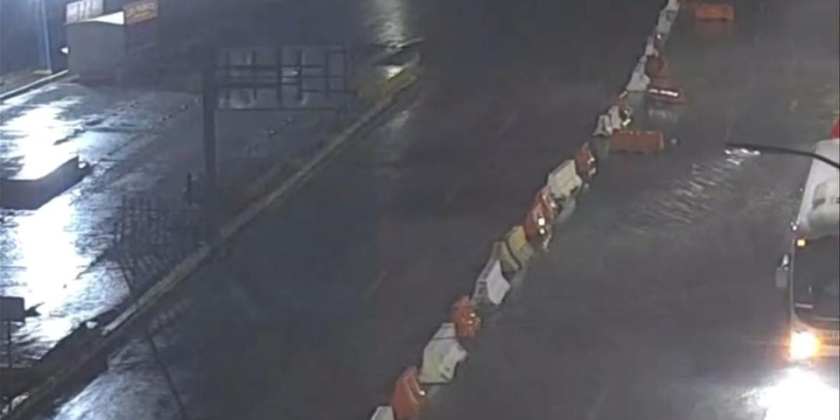 Calles anegadas y apagones en Nuevo Laredo por lluvias