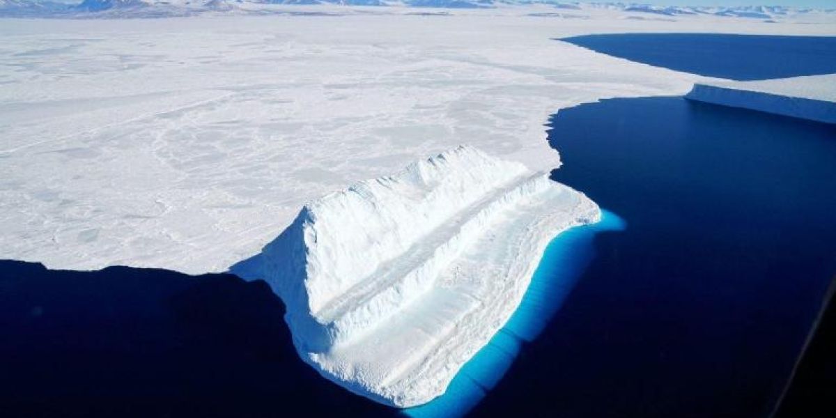 Investigan científicos el Iceberg más grande del mundo