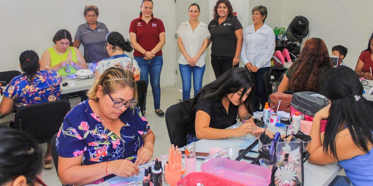 Ana Cristina impulsa acciones en beneficio de las mujeres