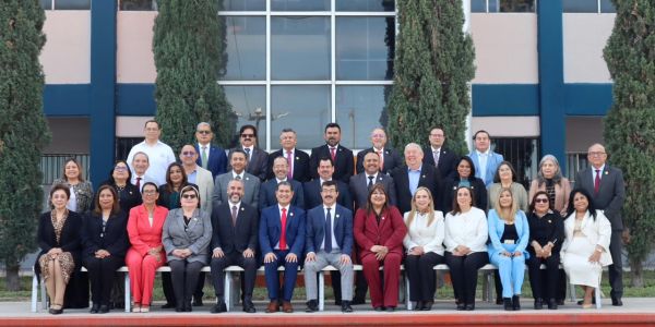 Evalúa rector avances de la UAT al cierre del ciclo escolar