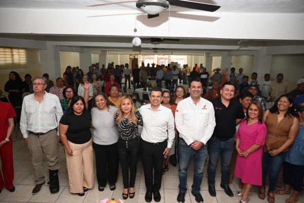 Reconocen Ayuntamiento y Sindicato a personal jubilado