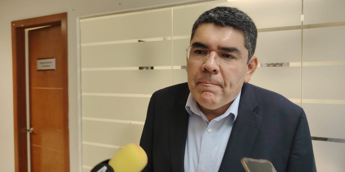 Morena y PAN acapararían plurinominales con reforma electoral