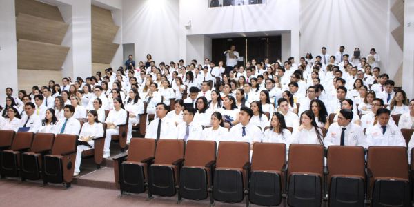Egresados de Medicina de la UAT obtienen 276 plazas para internado médico