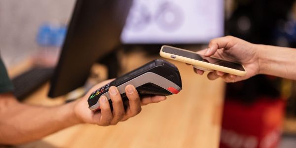 Cómo elegir un kit punto de venta para negocio