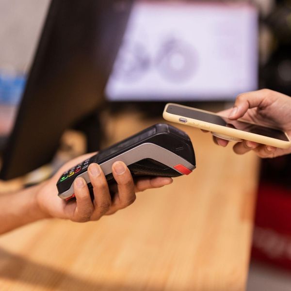 Cómo elegir un kit punto de venta para negocio