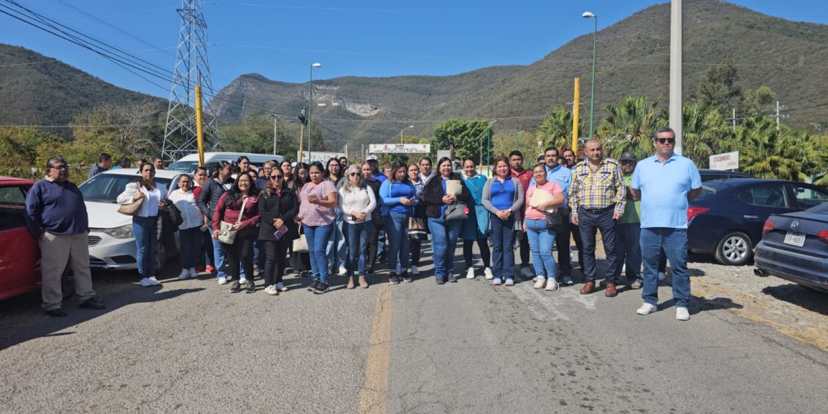Maestros de Soto la Marina piden al SNTE resolver conflicto por plazas irregulares