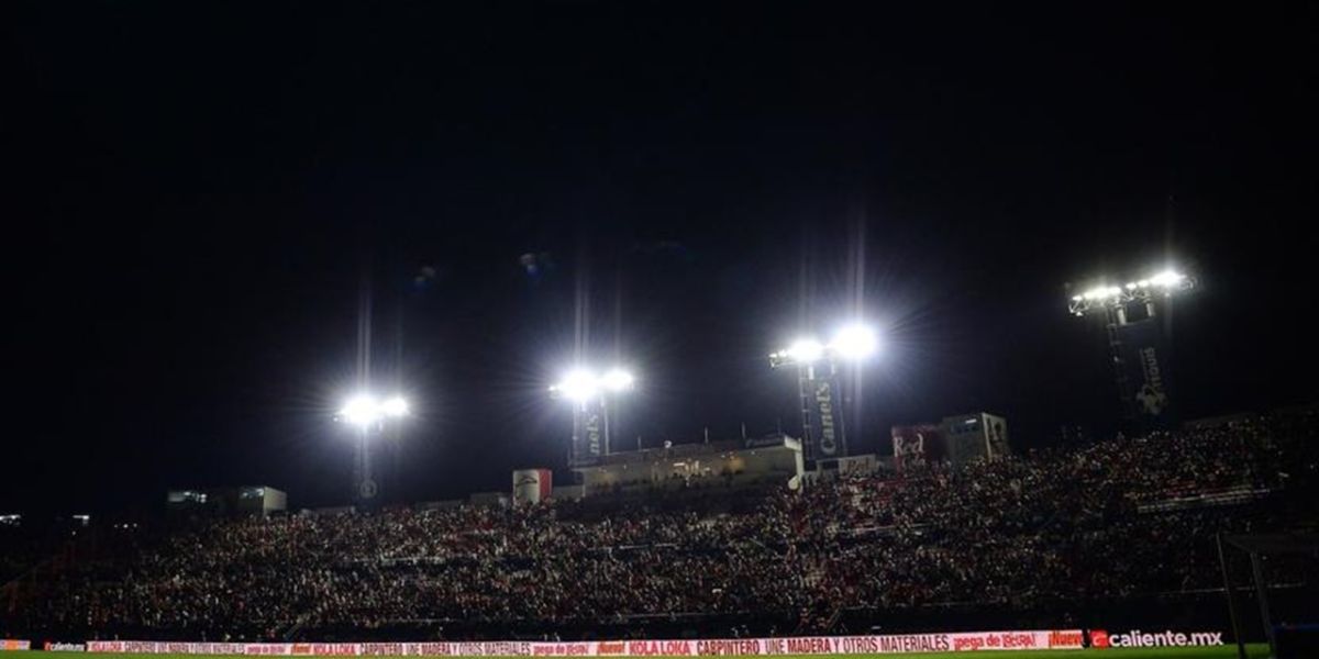 Suspenden San Luis y FC Juárez por fallas eléctricas