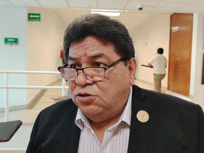 Diputado advierte: presión y acoso a médicos residentes serán denunciados