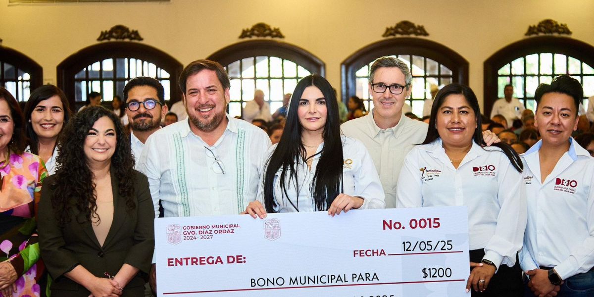 Reside Nataly García Díaz evento histórico en apoyo a la educación