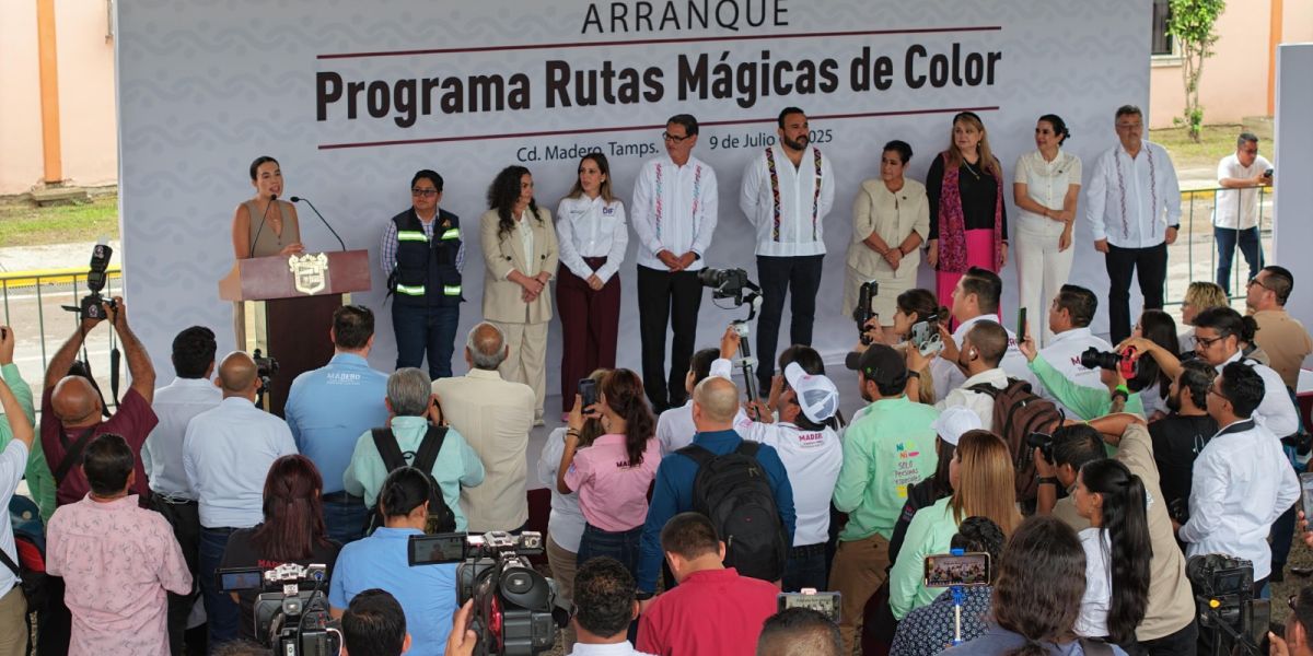 Con “brochazo” inician “Rutas Mágicas de Color” en zona turística de Miramar
