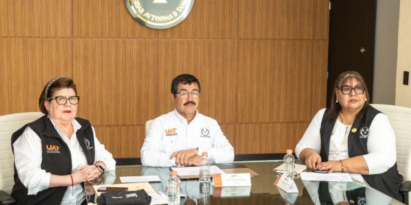 Imparte la UAT talleres de actualización e innovación a sus docentes