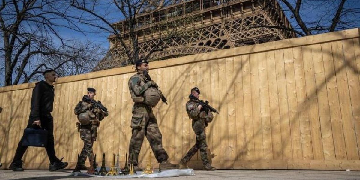 Emite Francia alerta máxima terrorista por ataque en Moscú