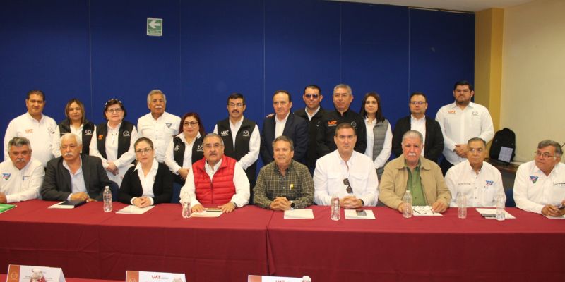 La UAT y colegio de agrónomos plantean proyecto de apoyo al campo