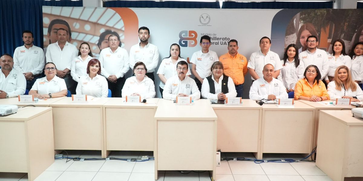 Implementa la UAT prepa en línea
