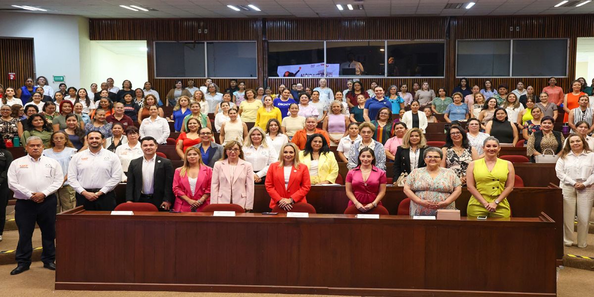 Impulsa la UAT talleres de motivación y liderazgo para mujeres
