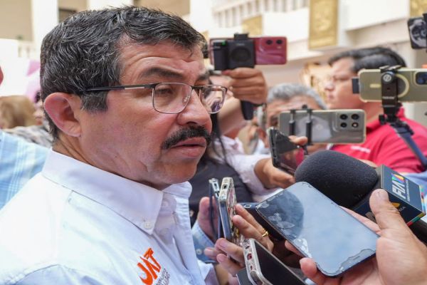 Implementa UAT drones para frenar avance del gusano barrenador en Tamaulipas