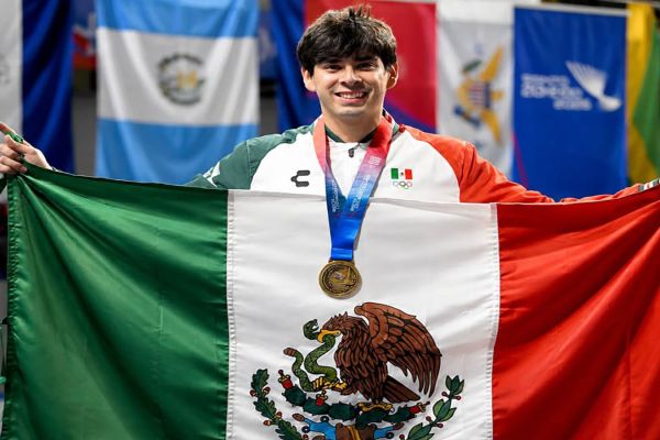 Tamaulipeco Brandon Romo conquista el oro en esgrima en Santo Domingo 2026
