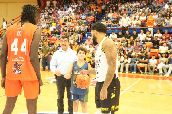 Dámaso Anaya pone en marcha la temporada 2025 de la LNBP varonil