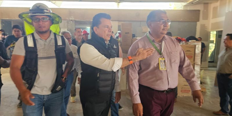 Supervisa Gattás la remodelación de la Central de Autobuses; la obra registra un avance del 50%