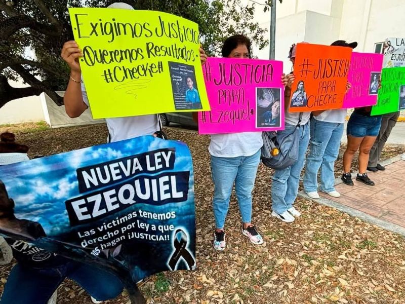 Exige viuda de Ezequiel que no otorguen beneficios legales a detenido ligado al caso