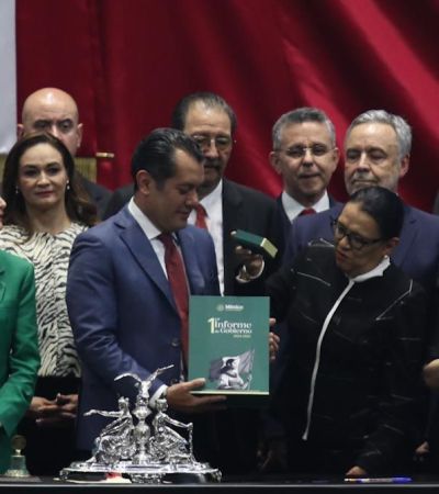 Titular de SEGOB entrega 1er. Informe de Gobierno escrito al Congreso