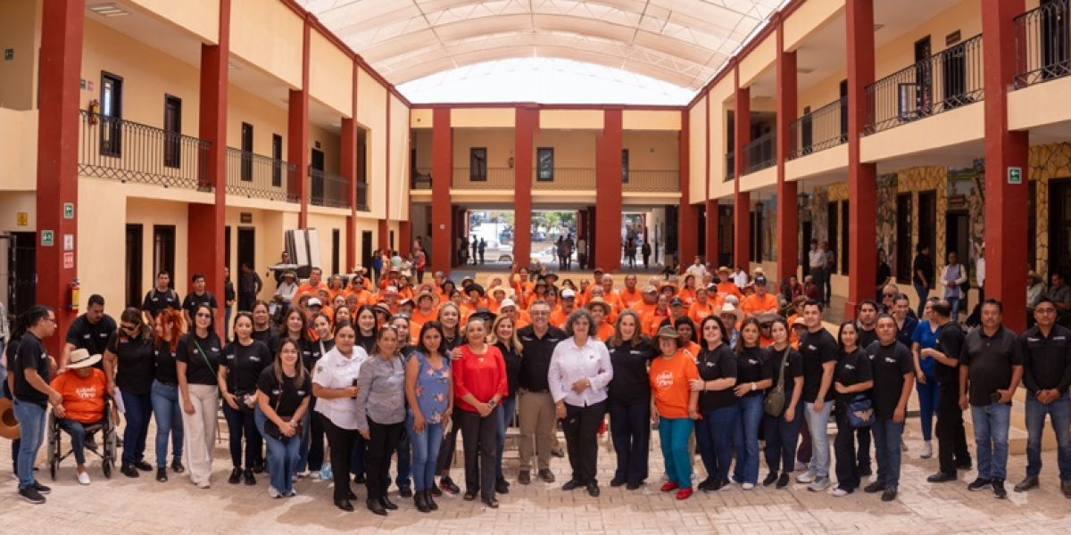 Festeja la UAT a los abuelitos con un paseo al pueblo mágico de Tula