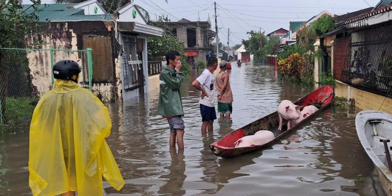 Filipinas evacúa a más de un millón por el paso del supertifón Fung-wong