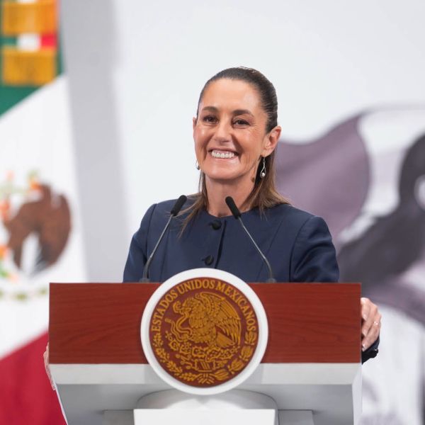 Reconoce presidenta trabajo de Américo para construir el Puerto del Norte