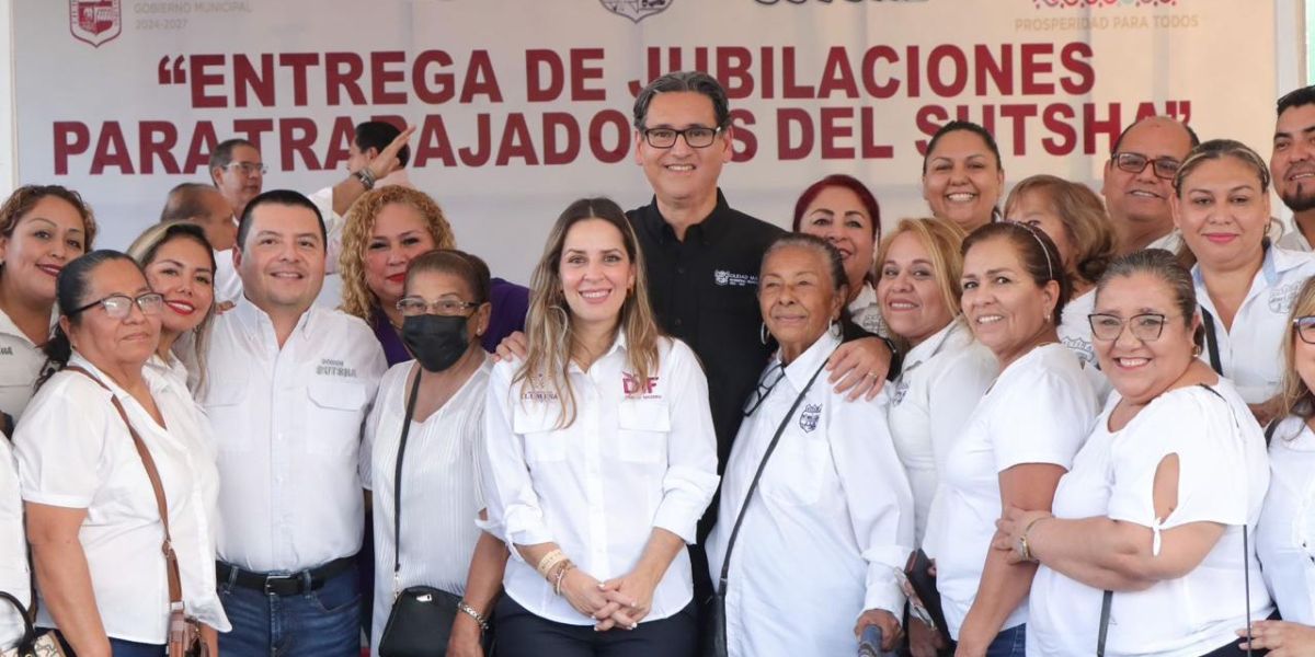 En acto humanista Erasmo entrega jubilaciones a empleados municipales