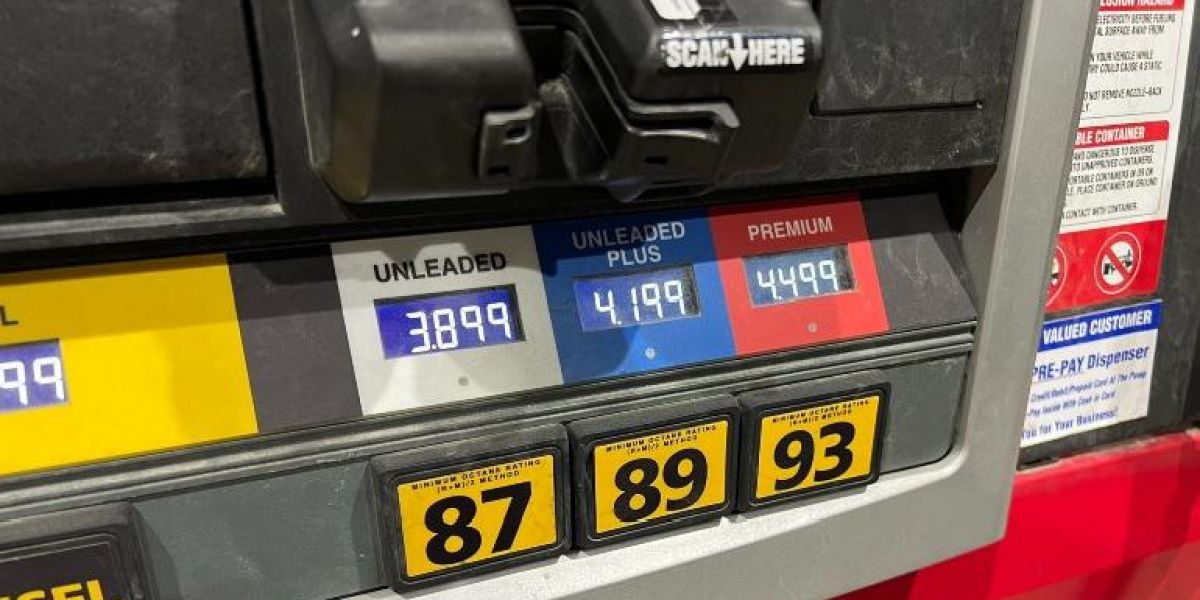 Bajó la gasolina en Estados Unidos por primera vez en 9 semanas