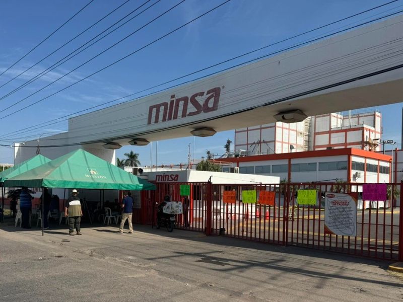 Piden ir por las harineras; Tortilleros exigen expropiación al estilo petrolero