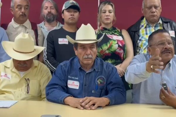 Transportistas y campesinos anuncian paro nacional con cierre total de carreteras este 24 de noviembre