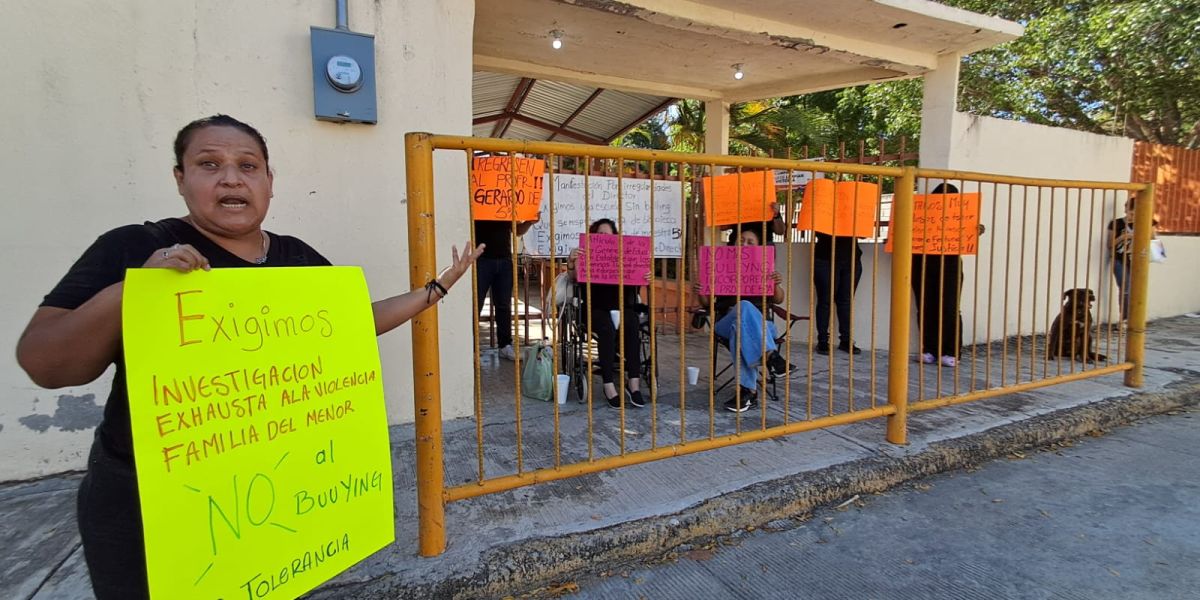 Lunes de protestas: padres de familia paralizan actividades en cuatro escuelas de Tamaulipas