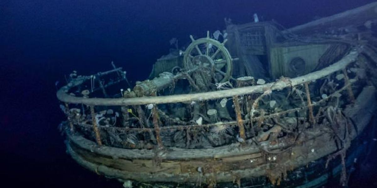Descubrieron restos de barco histórico a siete mil metros bajo el mar