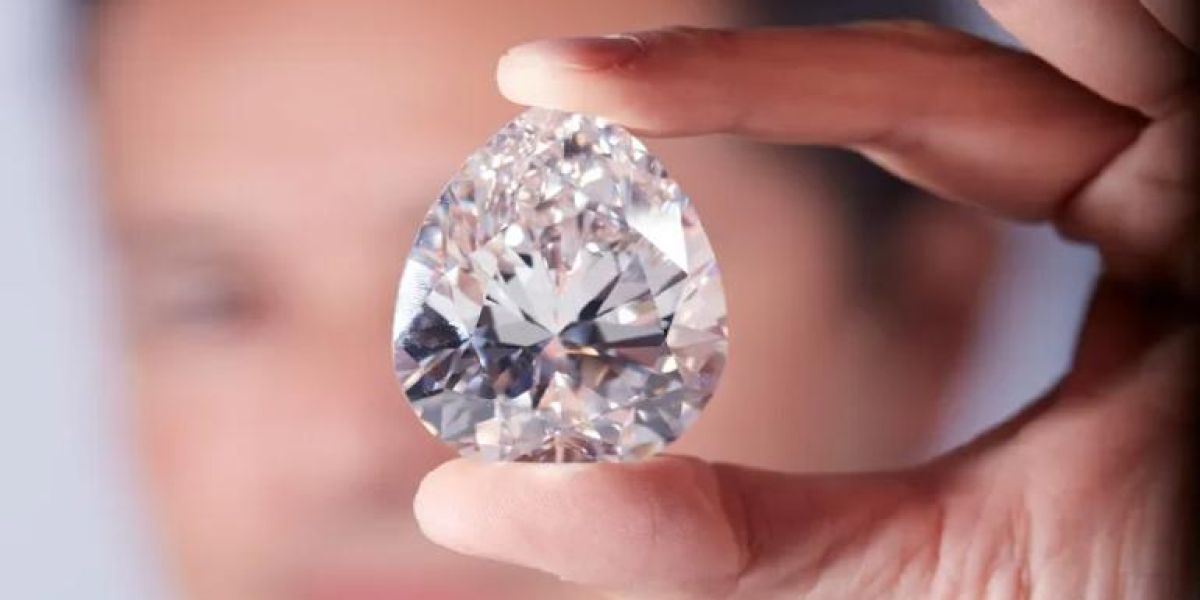 Subastarán el diamante “The Rock” por más de 30 millones de dólares