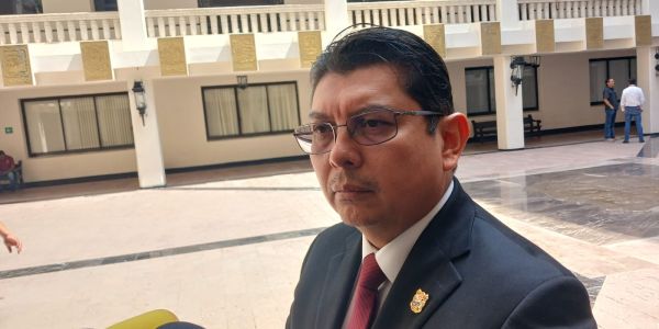 Eliminan “coyotaje” en oficinas fiscales