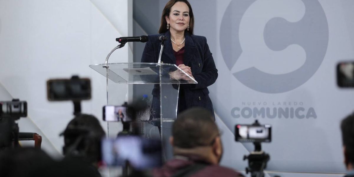 Anuncia alcaldesa Carmen Lilia Canturosas fecha de entrega de tarjetas bancarias a beneficiarios de beca UNE
