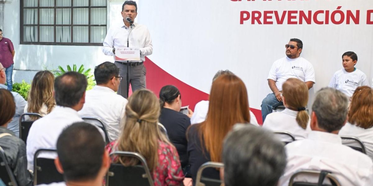 Une esfuerzos Municipio con Michou y Mau en la prevención de quemaduras