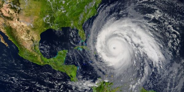 Inicia temporada de ciclones 2026: Pacífico más activo y Atlántico en vigilancia