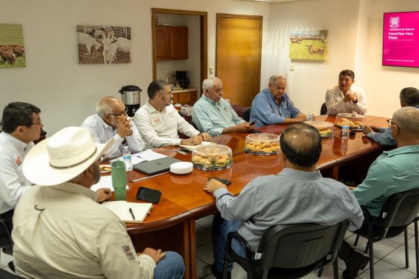 La UAT, Gobierno del Estado y ganaderos consolidan proyecto “Carne Tam”