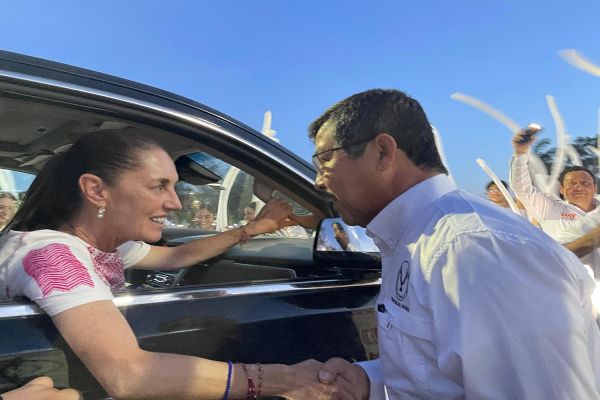 Da la UAT cálida bienvenida a la presidenta Claudia Sheinbaum en  el Campus Tampico