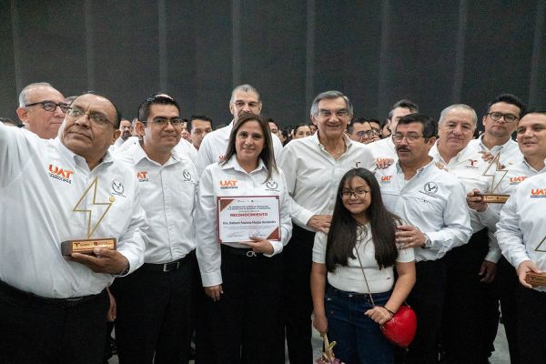 Gobernador reconoce a la UAT por su aportación a la investigación en el campo energético