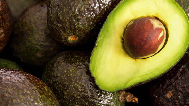 Suspende Estados Unidos importación de aguacate de México