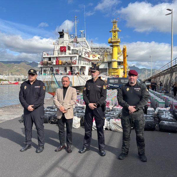 Incautan en España casi 10 toneladas de cocaína oculta en un cargamento de sal procedente de Brasil