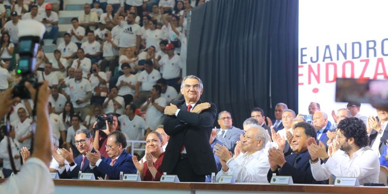 Reconoce gobernador de Tamaulipas fortaleza del sindicato petrolero en su 90 aniversario